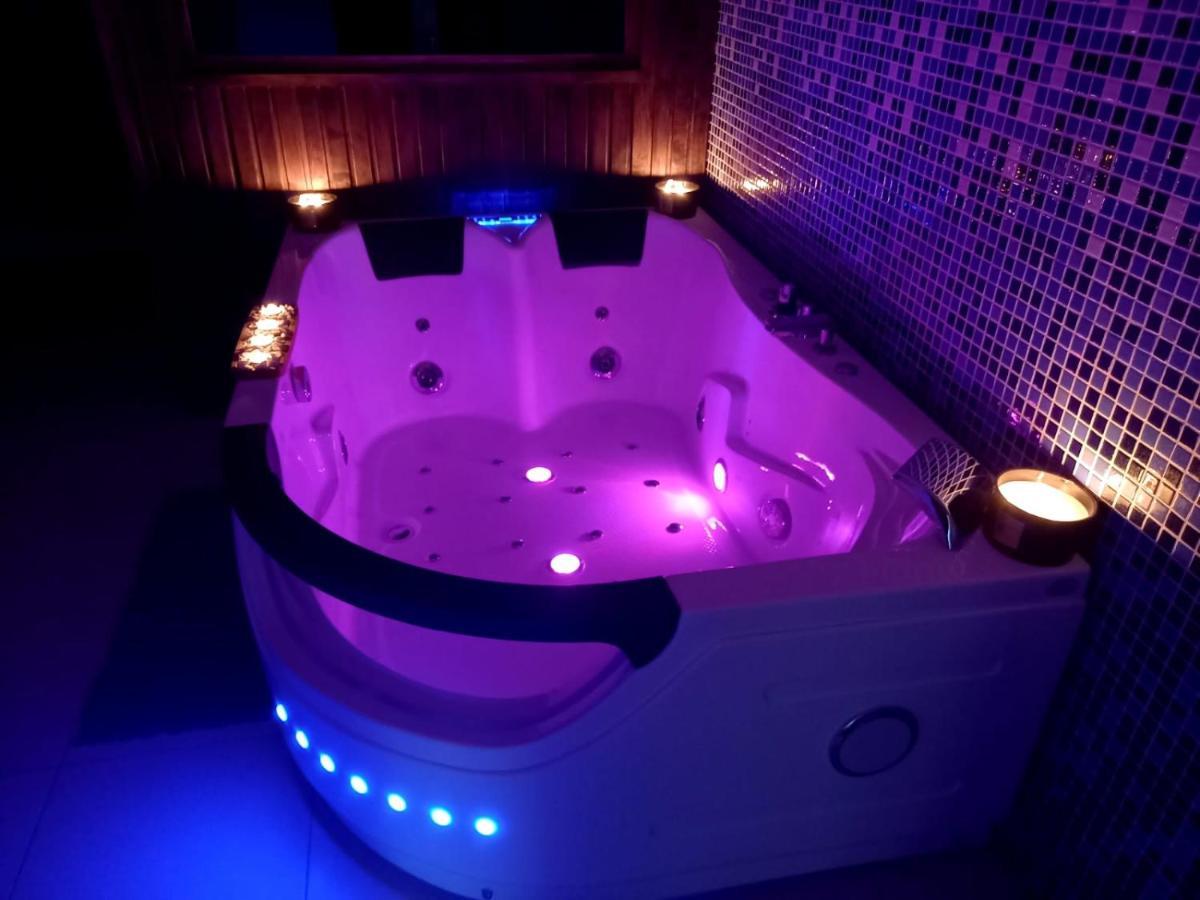 Skyhouse Riga Amazing Penthouse And Spa エクステリア 写真